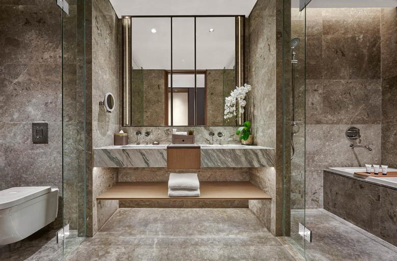 Bathroom 17