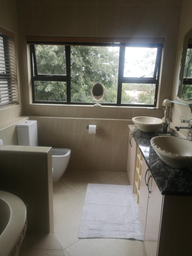Others 3, Bristow Luxury Suites With Back Up Power and Free Wi-Fi, City of Johannesburg