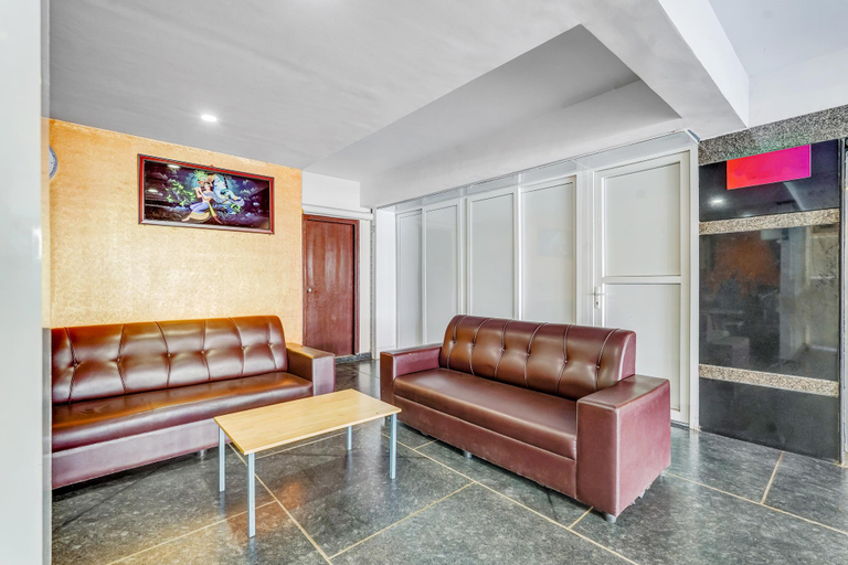 Public Area 2, UPAR Hotels nearby Bagmane Tech Park, Indiranagar, Bangalore