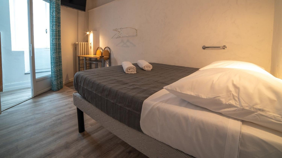 Others 5, etape gimontoise 32 "Chambre tout confort", Gers