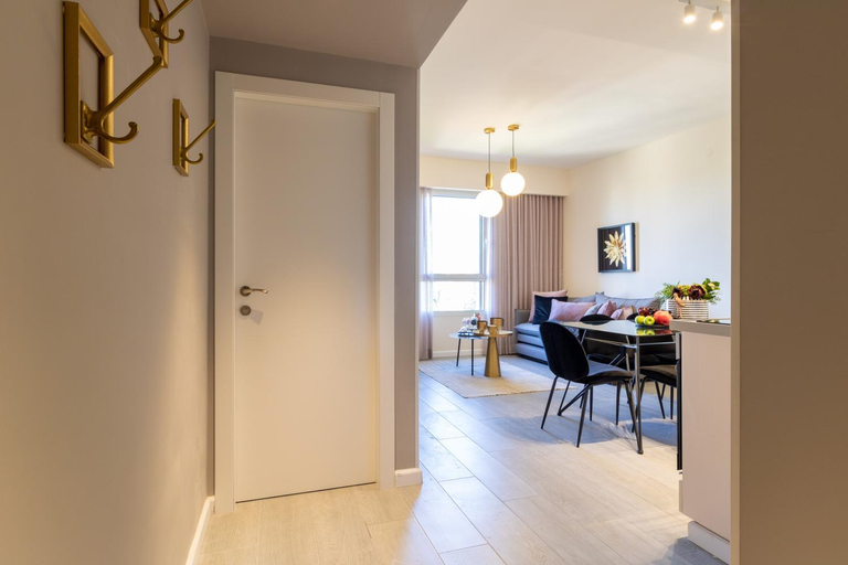 Others 5, King David Apartment - J&J