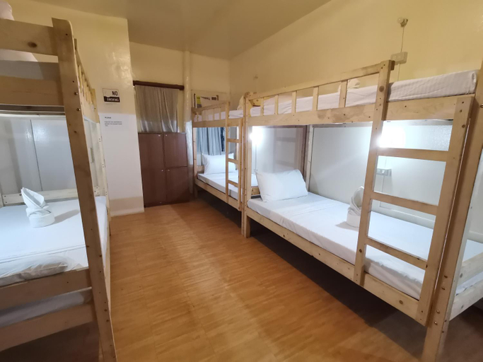 Bedroom 18