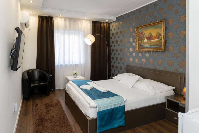 Others 2, Titan Centrum Apartman, Nyíregyháza