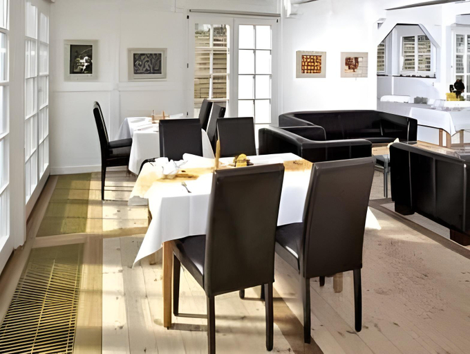 Others 3, Hotel Hahn Gondelsheim, Karlsruhe