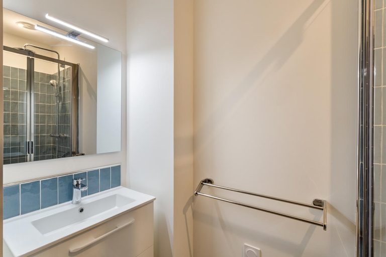 Shower 5, Residence Hostin'Malo - Au cœur de Saint Malo, Ille-et-Vilaine