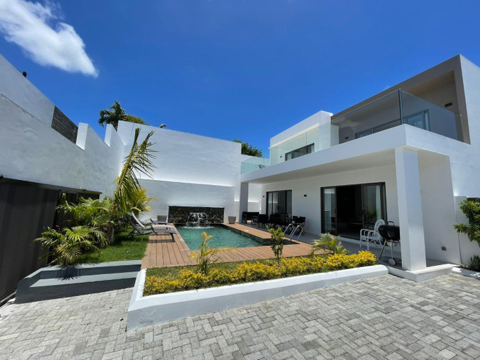 Exterior & Views, Villa Cap Malheureux, piscine privee, salle de jeux