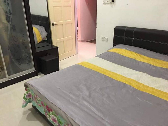 Bedroom 1, Homestay Atfa Beseri Kangar Perlis, Perlis