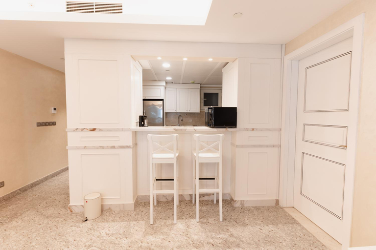 Others 4, Studio Apartment - Maadi, Giza