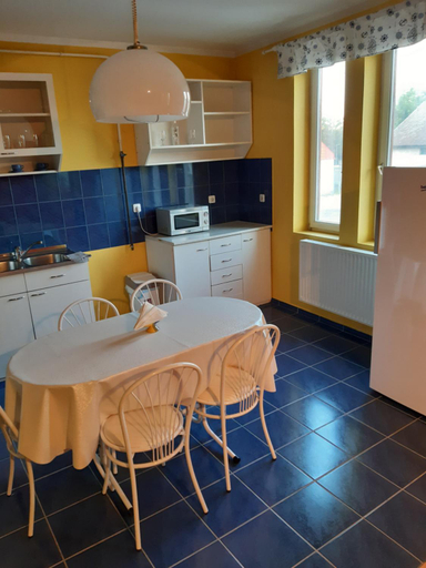 2, Gabor Pal 1 Apartman 1 szoba, Paks