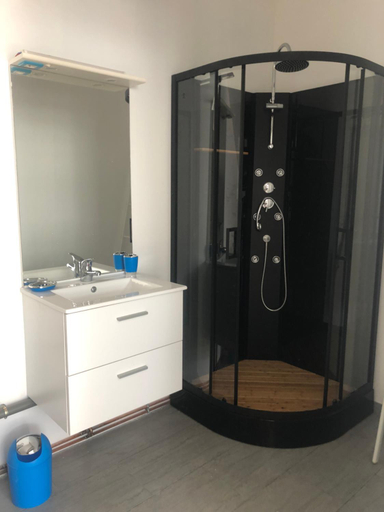 Bathroom, Studio au coeur des vignes, Marne
