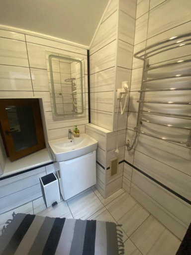 Bathroom 5, Kozak's Dream, Kamianets'-Podil's'ka