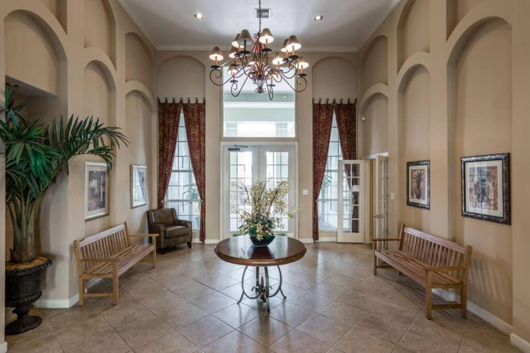 Others 5, Gorgeous condo, 2 bedrooms, 2 baths, with pool, minutes to Clearwater Beach, Pinellas