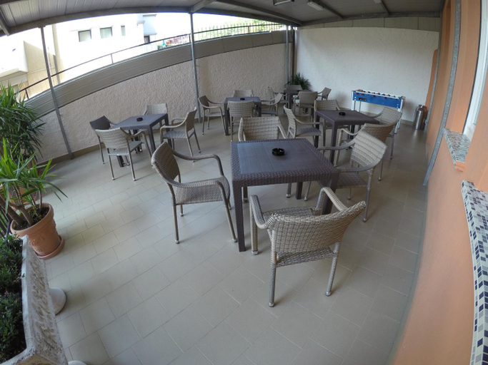 Others 5, Albergo Esperia, Parma