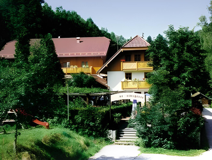 Others 4, Zur Triftsperre, Passau