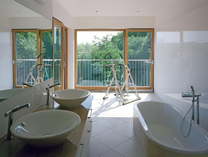 Bathroom 2, Zum goldenen Engel - Fam. Ehrenreich, Krems an der Donau Stadt