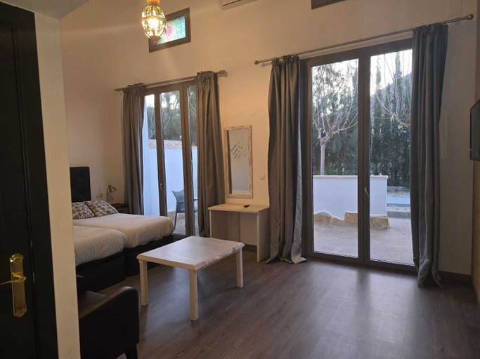 Bedroom 3, Bellevall hotel, Alicante