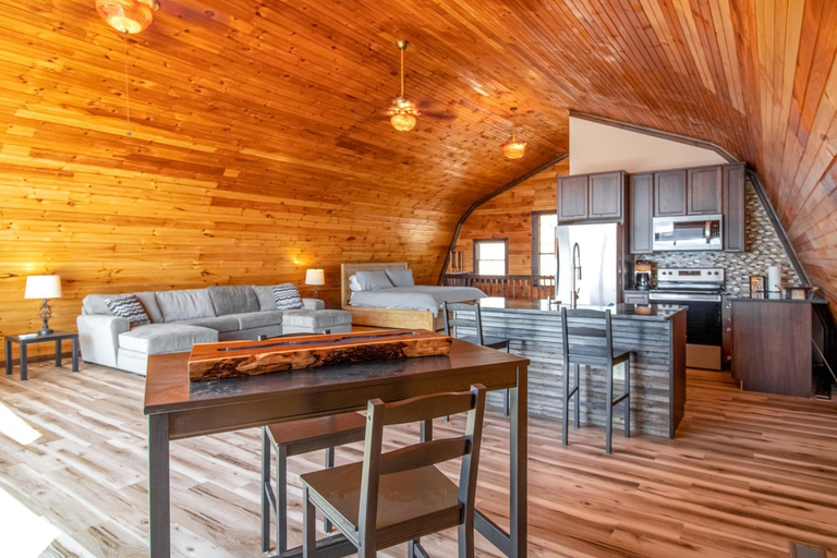 Food & Drinks, Seneca Lake Getaway, Schuyler
