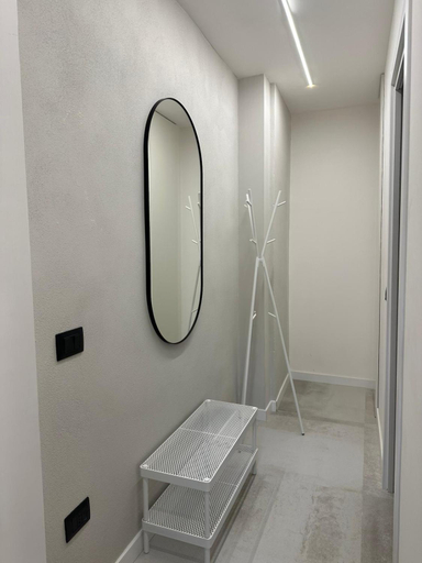 Others 5, Orange heart room, Napoli