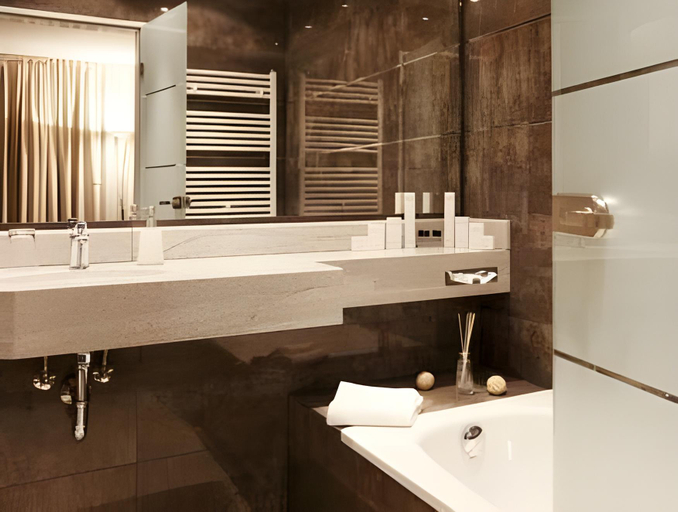 Bathroom 5, l'Arrivee Hotel & Spa, Dortmund