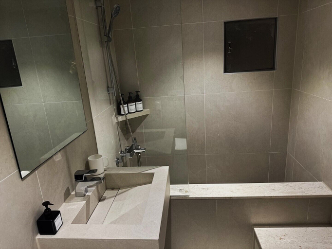 Bathroom 4, Hotel Ami, Gwangsan