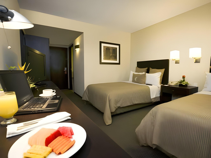 Bedroom 2, Fiesta Inn Tepic, Tepic