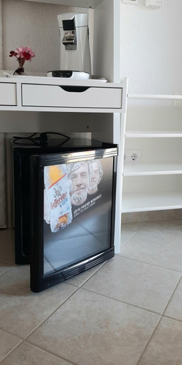 Others 3, Helles Doppelzimmer mit Bad, Terrasse und Pool, seperater Eingang, Liznjan, Istrien, Ližnjan