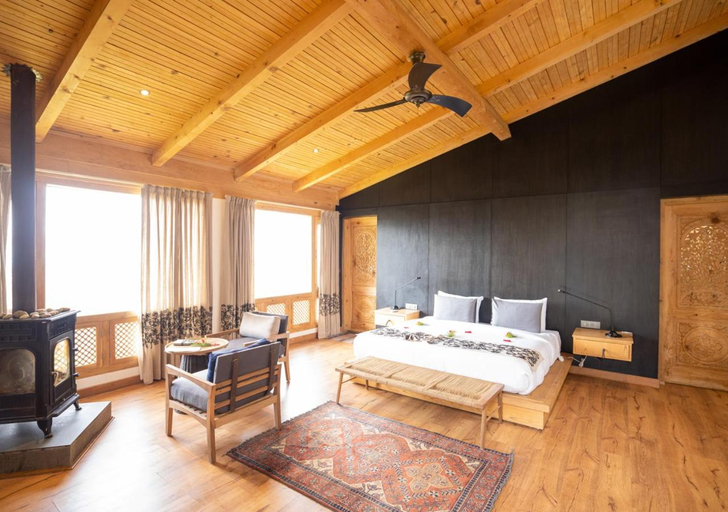 Bedroom 3, Qayaam Gah, Srinagar