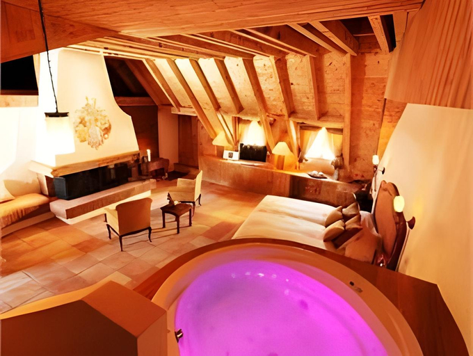 Bedroom 3, Alpenclub, Obwalden