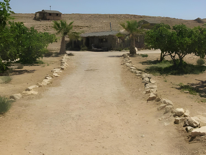 Others 4, Succah in the Desert