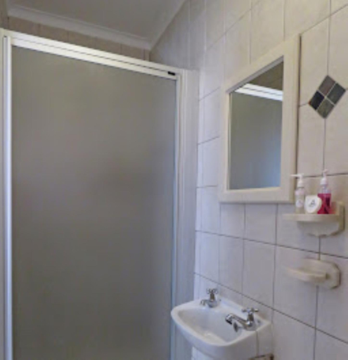 Bathroom 2, Victorian Guest House, Mangaung