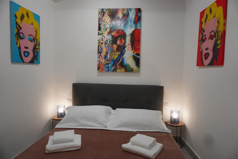 Others 5, Penna Relais al Corso, Rome