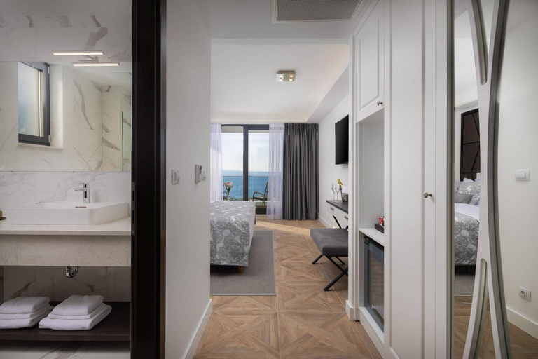 Bathroom 2, Ellure Luxury Suites, Split
