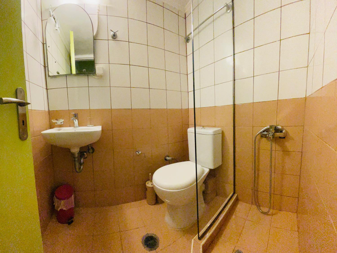 Others 4, Grand Pension, Peloponnese