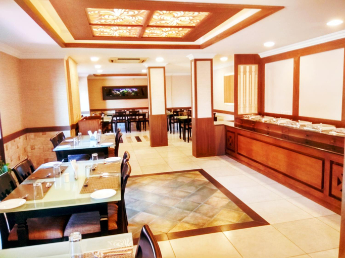 Food & Drinks 5, Prayana Hotels, Ernakulam
