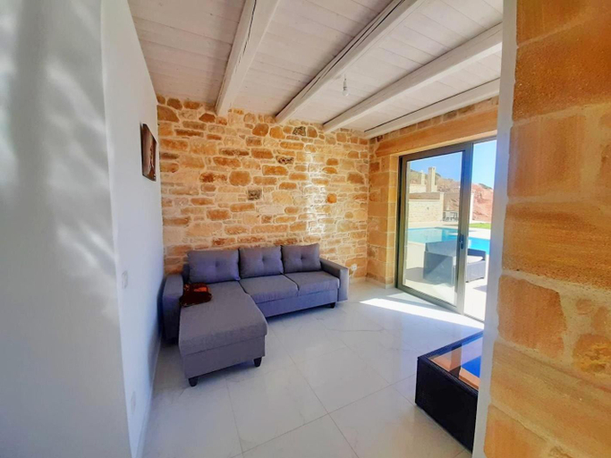 4, Mitato Stylianos, Crete