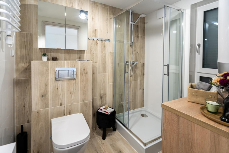 Bathroom 3, OW Mewa domki apartamenty nad jeziorem, Nysa