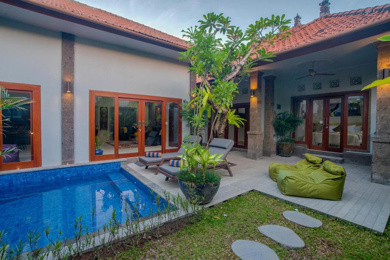 Others 3, SEMINYAK BEACH 4/5 bedroom BEST LOCATION - AWESOME, Badung