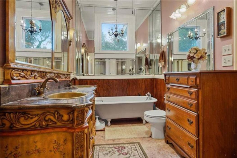4, McKean Manor, Mobile