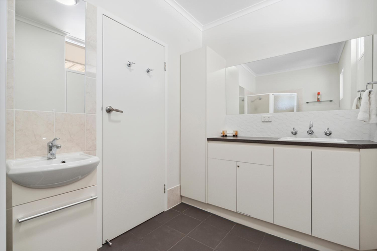 Bedroom 3, Riversands Rest Accommodation Paringa - Coobah Cottage, Renmark Paringa - Paringa