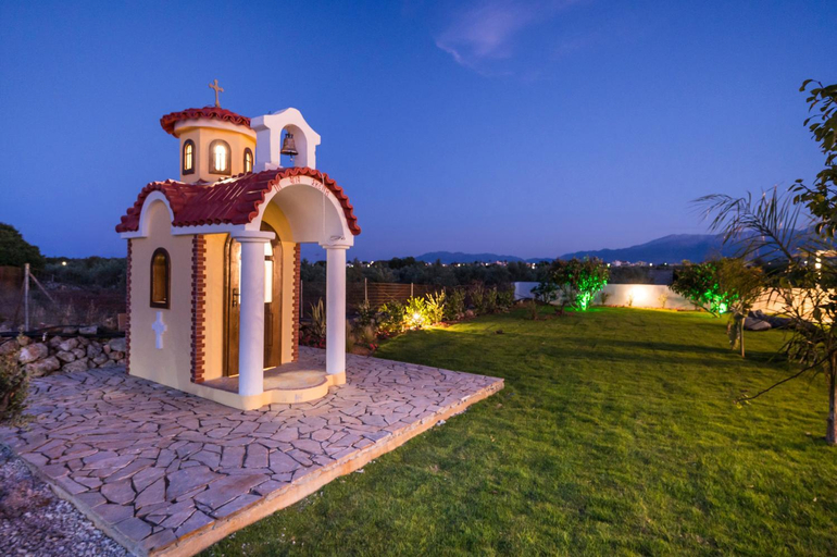 Aspect Luxury Apartments with Pool, Crete