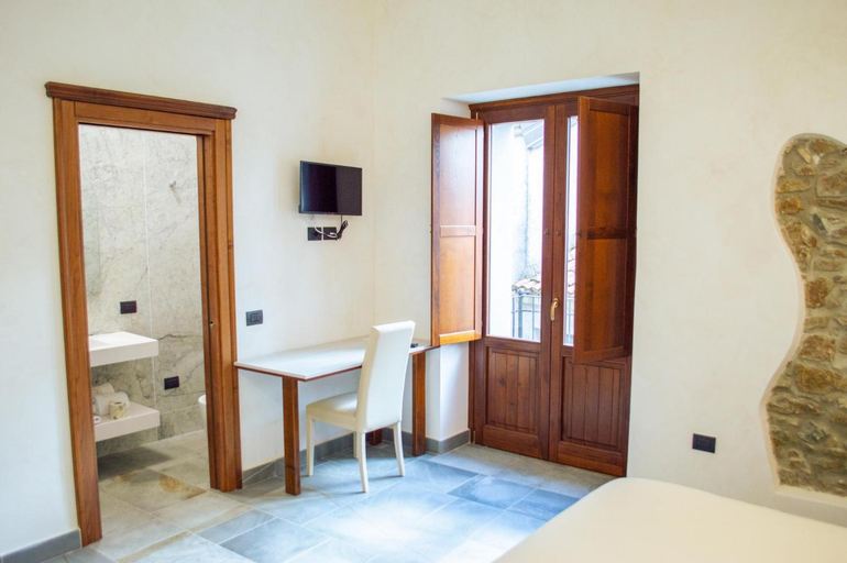Bedroom 3, Palazzo Iaquinta - Rooms, Restaurant & Wellness, Salerno