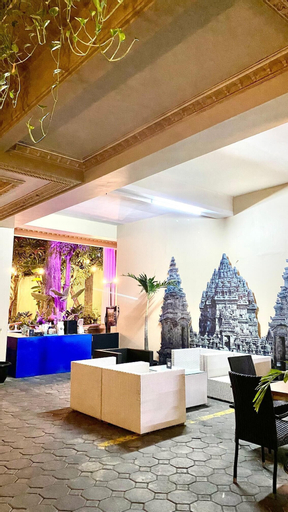Business Facilities 28