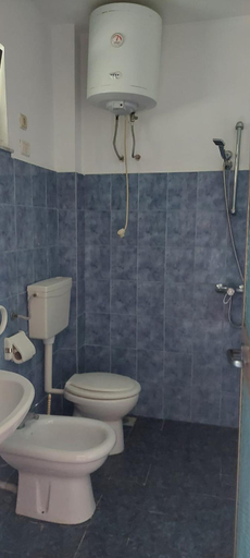 Bathroom 3, Villa Madani, Durrësit