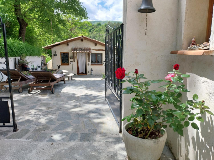 Others 4, Domyv'Loup, Alpes-de-Haute-Provence