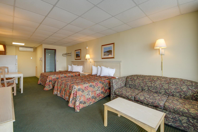Bedroom 2, Surf Inn Suites, Worcester