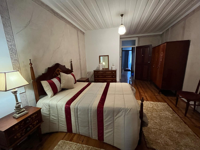 Others 5, Alojamento VINTAGE BAIXA - TOMAR, Tomar