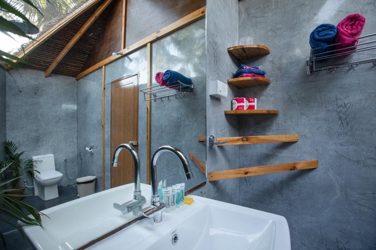 Bathroom 4, Goa Cottages Agonda, South Goa