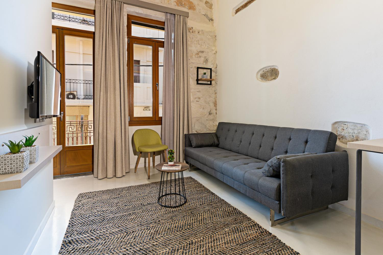 Others 3, Mitos-Suites, Crete