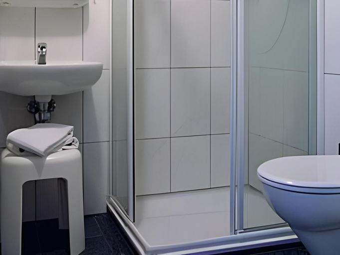 Bathroom 3, Hotel Aggertal, Oberbergischer Kreis