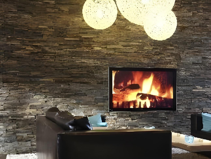 Others 5, Motel One Stuttgart, Stuttgart